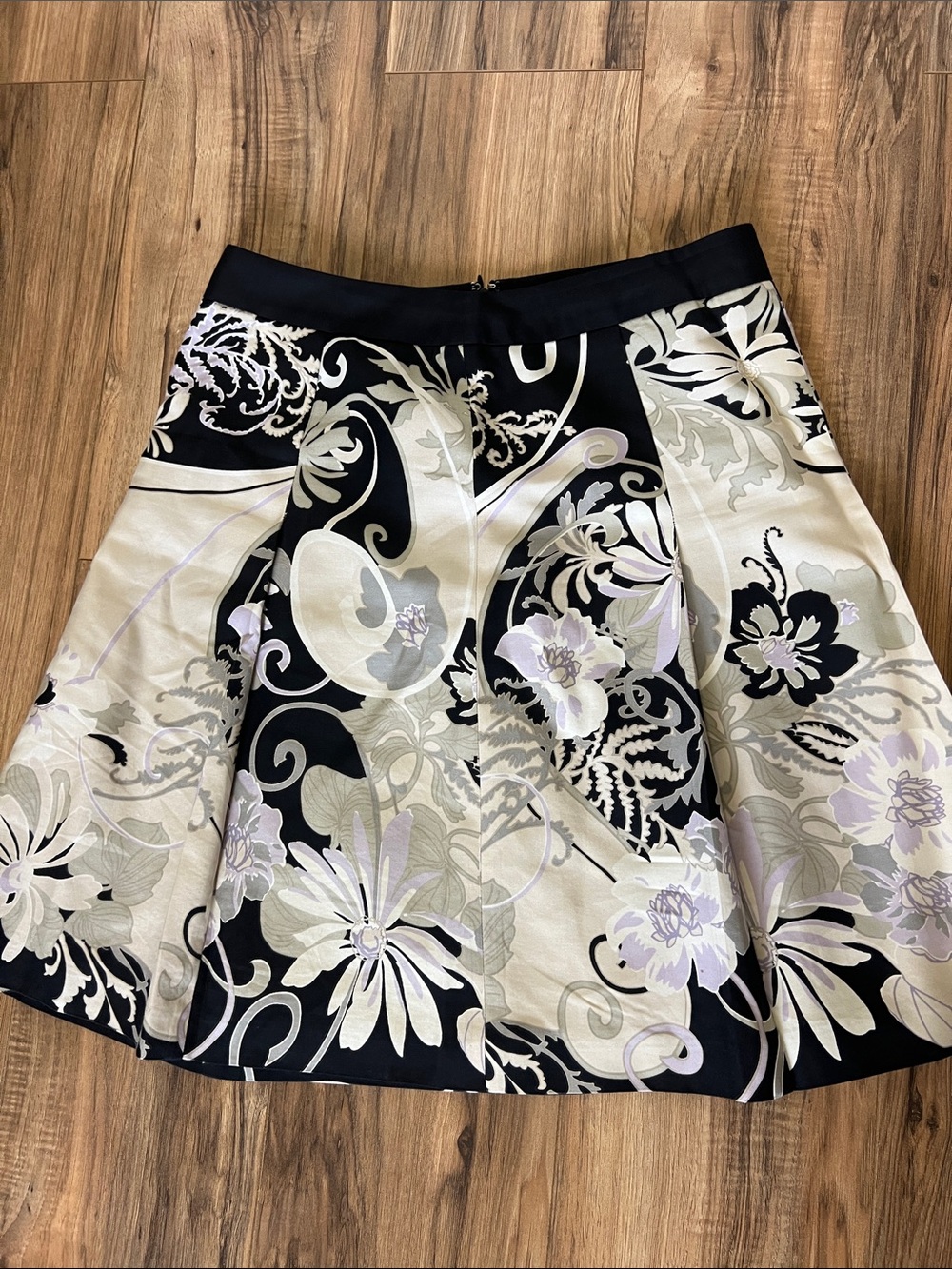 ANN TAYLOR Silk blend Pleated Skirt Multi-Color Floral Sz 8P